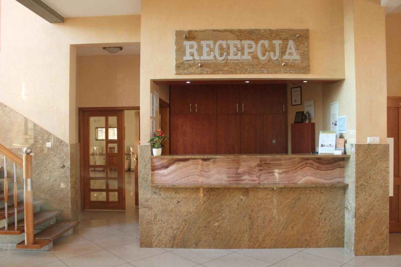 Hotel Oaza プルドニク エクステリア 写真